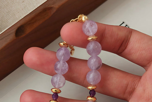 How Does a Lavender Bracelet Influence Your Energy?